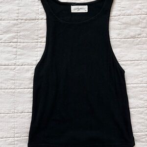 Carly Jean Los Angeles Classic Ribbed Black Crop Top